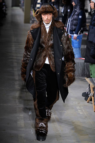 Moncler Gamme Bleu / - 2010-2011